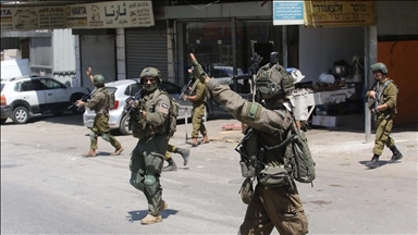 الضفة.. الجيش الإسرائيلي يقتحم مدنا وبلدات ويعتقل 5 فلسطينيين