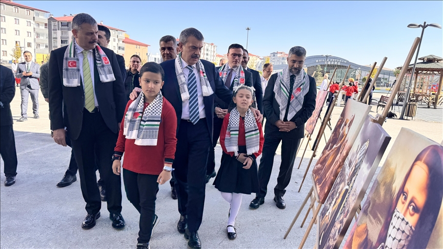 مدارس تركيا تقيم فعاليات توعوية عن فلسطين ومأساة غزة