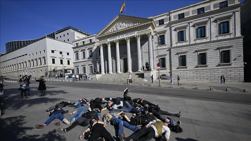 Фоторепортерите во Шпанија протестираат пред зградата на Парламентот во поддршка на Газа