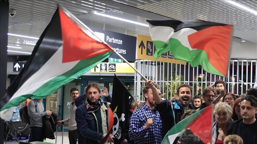 Poljski zastupnik nakon deportacije poručio da je Izrael barbarska država