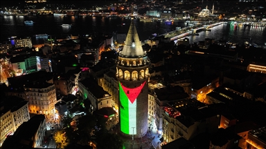 Kulla Gallata e Stambollit ndriçohet me flamurin palestinez për të tërhequr vëmendjen ndaj gjenocidit në Gaza