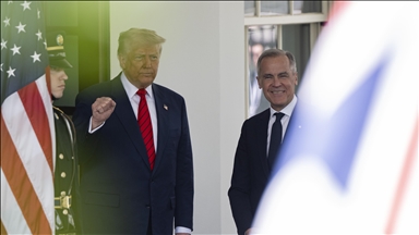 Trump affirme qu’il traitera le Canada « équitablement », tout en maintenant les tarifs douaniers