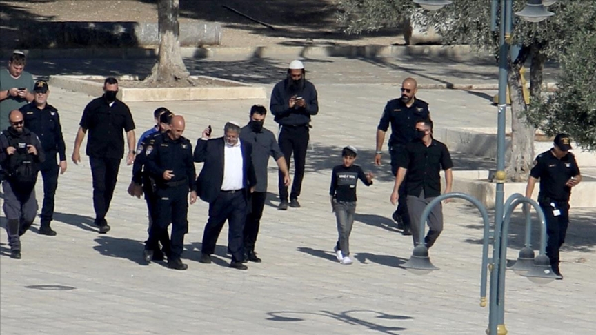 Far-right Israeli minister storms flashpoint Al-Aqsa Mosque in occupied East Jerusalem