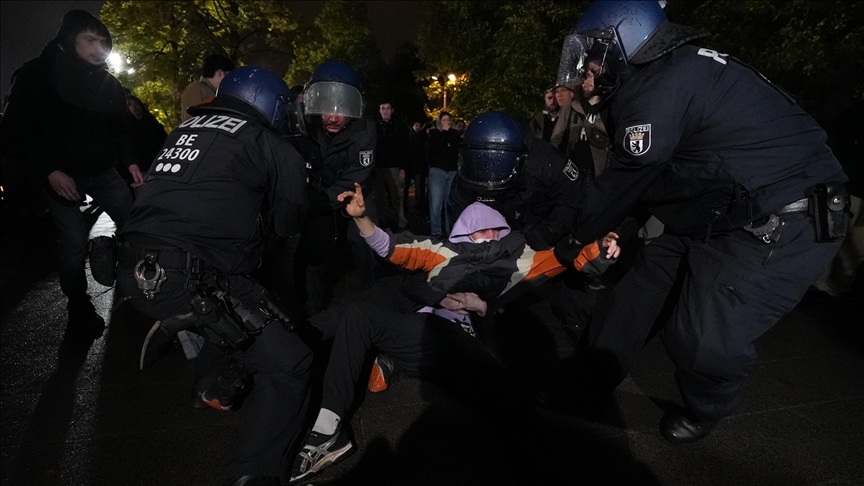 Njemačka policija intervenisala i privela demonstrante na propalestinskom skupu u Berlinu