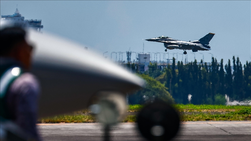 Netherlands, Ukraine discuss continued support for F-16 fighter jets