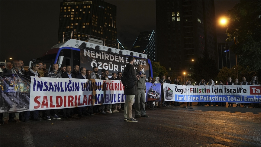 İsrail'in Özgürlük Filosu Koalisyonu'na saldırısı protesto edildi