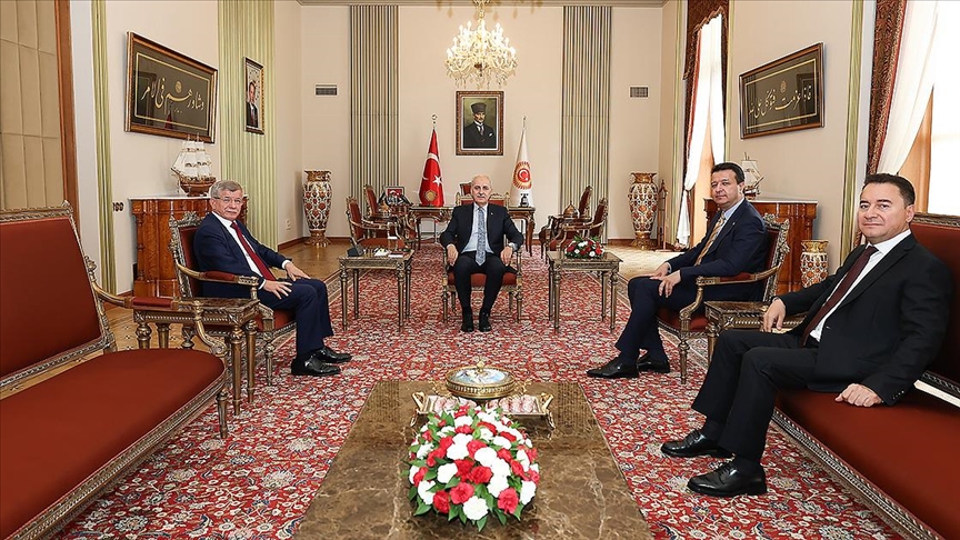 TBMM Başkanı Kurtulmuş, Saadet, Gelecek ve DEVA partilerinin genel başkanlarını kabul etti