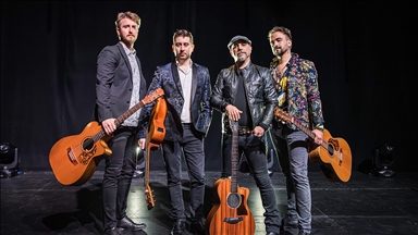 İtalyan 40 Fingers grubu ilk kez İstanbul'da konser verecek