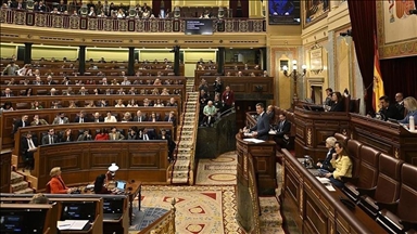 البرلمان الإسباني يقر فرض حظر السلاح على إسرائيل