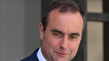 France: Lecornu estime que « les perspectives d’une dissolution s’éloignent »