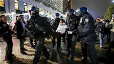 Policia gjermane ndërhyn ashpër ndaj protestës në mbështetje të Palestinës në Berlin