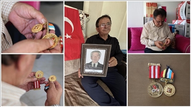105 yaşında vefat eden Kore gazisinin yanından ayırmadığı madalyaları oğluna emanet