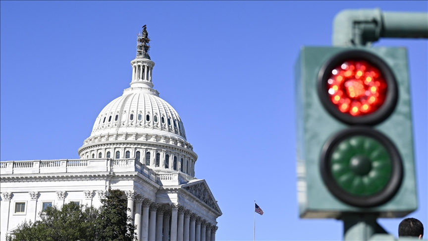 Bill by Democrats to end US government shutdown falls short in Senate
