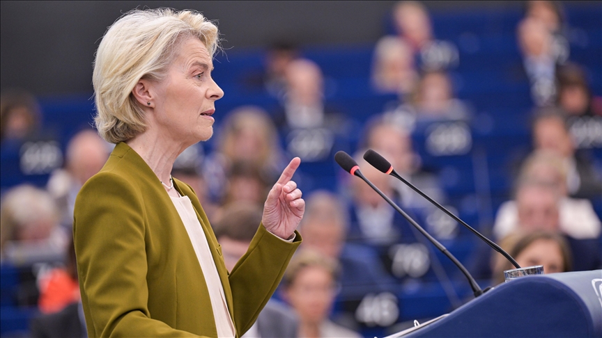 La présidente de la Commission européenne survit à deux motions de censure au Parlement européen