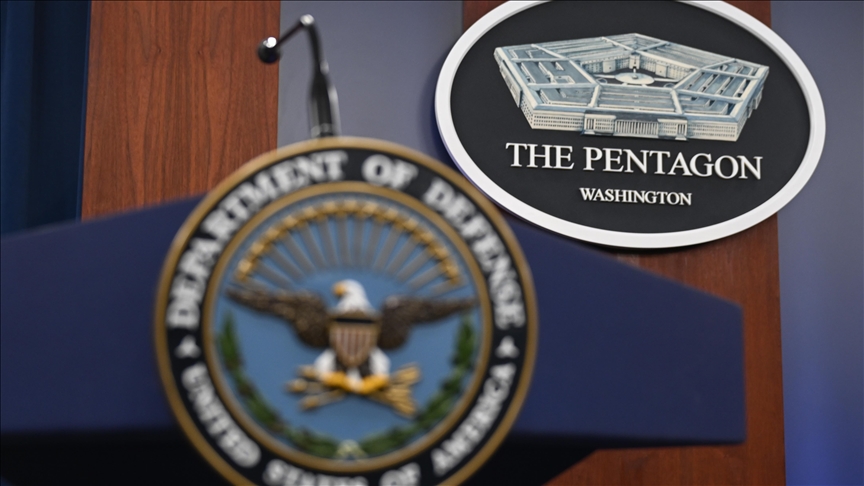 Pentagon'un aktivist Kirk'le ilgili olumsuz yorum yapan personel hakkında soruşturma başlattığı öne sürüldü