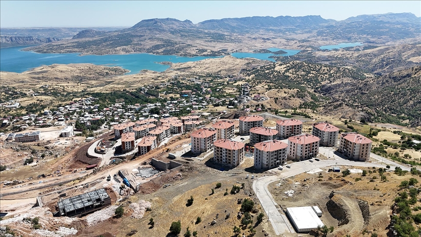 Adıyaman'ın Gerger ilçesinde inşa edilen 228 deprem konutunda sona gelindi