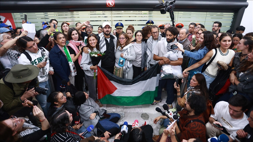6 Mexican members of Sumud humanitarian aid flotilla return to Mexico