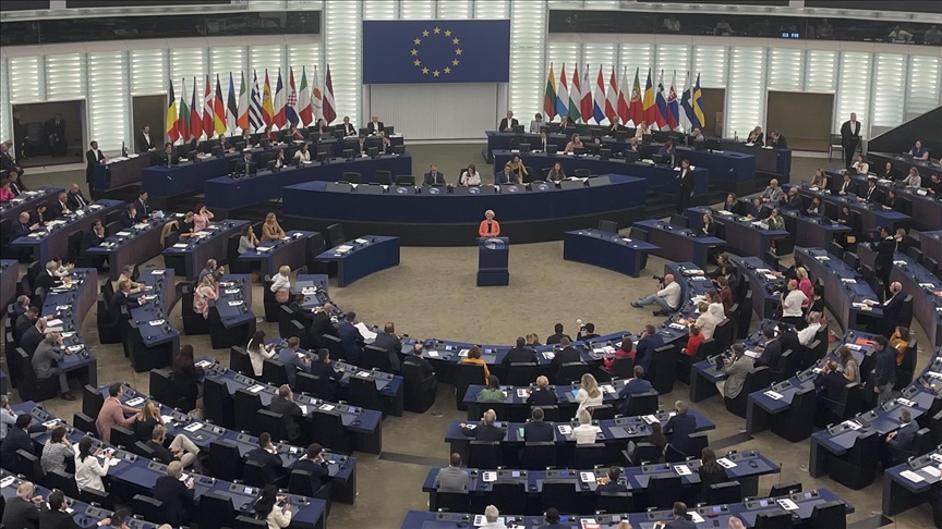 EU Commission chief survives twin no-confidence votes in European Parliament
