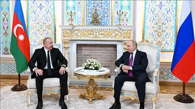 Путин: РФ сделает все возможное для компенсаций семьям погибших при крушении самолета AZAL