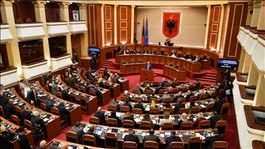 Kuvendi i Shqipërisë mblidhet në seancë plenare, debate për vrasjen e gjyqtarit   