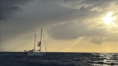 Israël arraisonne la Flottille de la Liberté dans les eaux internationales et transfère les navires au port d’Ashdod