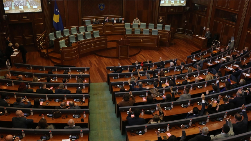 Конституирано косовското Собрание, осум месеци по општите избори