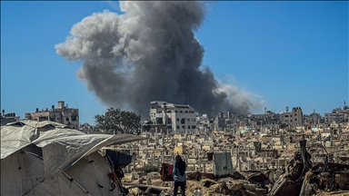 Israeli strikes in Gaza continue despite announcement of ceasefire