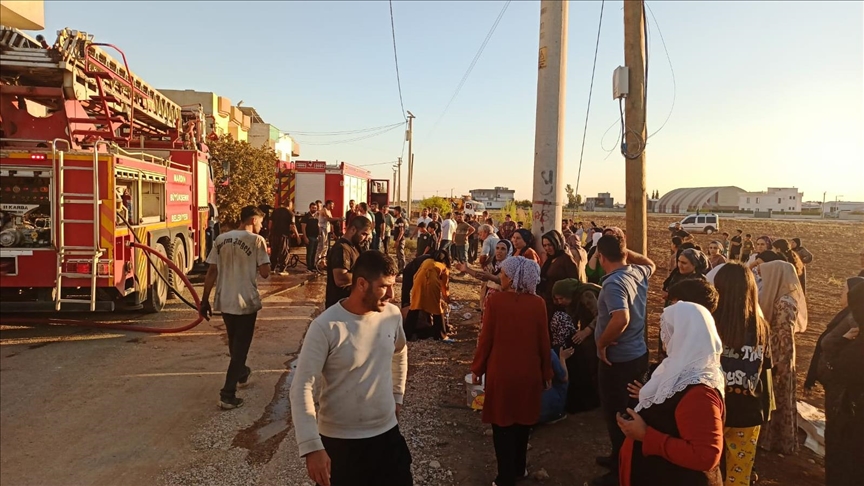 Li Mêrdînê avahiyek şewitî, zarokek mir û 12 kes rakirin nexweşxaneyê