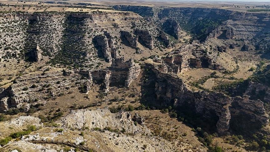 Посетителите во Турција ја доживуваат природната убавина на кањонот Улубеј преку виртуелни летови