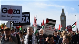Desetine hiljada ljudi marširalo u Londonu u znak podrške Palestincima u Gazi