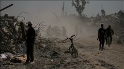 Mijëra palestinezë kthehen në zonat e liruara nga forcat izraelite në Rripin e Gazës