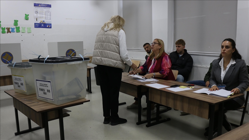 Kosovë, deri në ora 15:00 votuan rreth 25 për qind e votuesve në zgjedhjet lokale