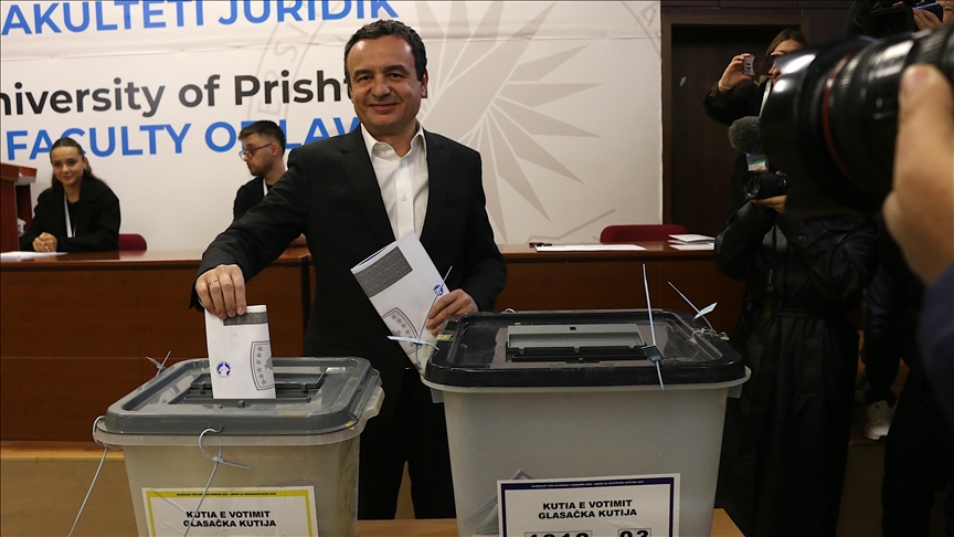 Voton për zgjedhje lokale kryeministri në detyrë i Kosovës  Albin Kurti