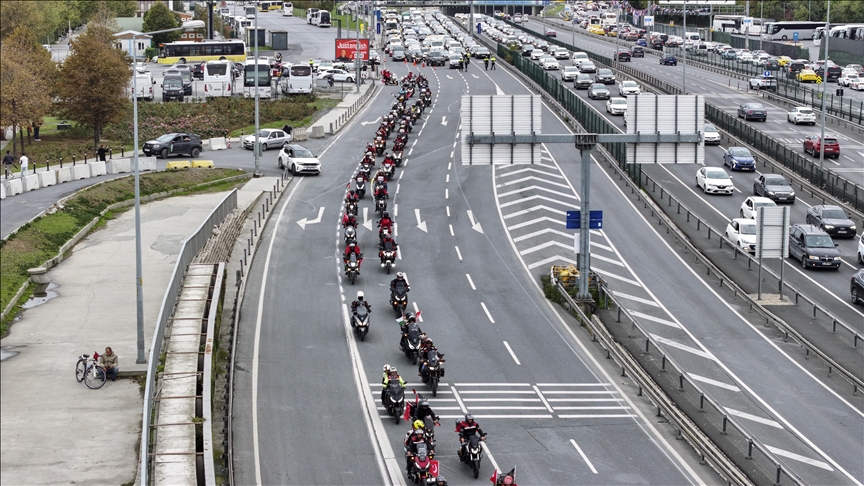 İstanbul'da arama kurtarma ekipleri "Gazze'ye Özgürlük Konvoyu" düzenledi