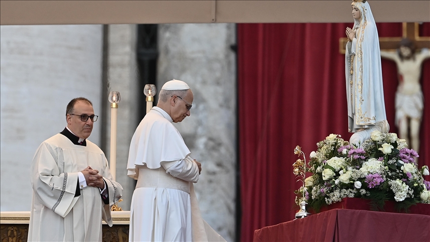 Pope Leo hails 'glimmers of hope' for peace in Gaza