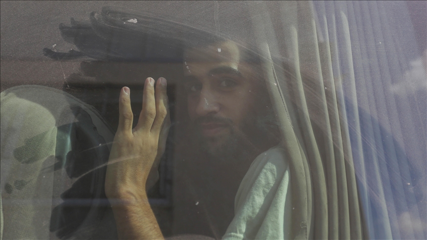 Israel abusing Palestinian prisoners ahead of their release under exchange deal with Hamas, video shows
