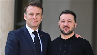 Macron: "La France condamne les frappes russes contre les infrastructures critiques ukrainiennes"