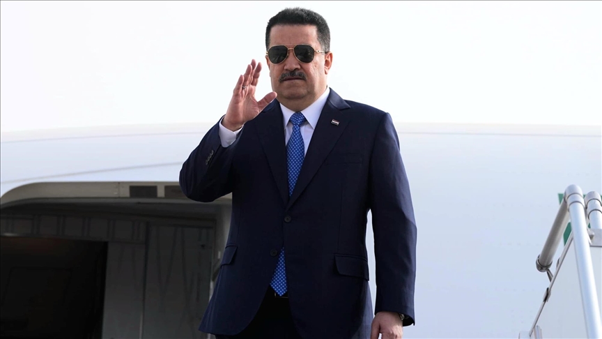 سەرۆکوەزیرانی عێراق بۆ بەشداریکردن لە لووتکەی شەرم شێخ سەبارەت بە غەززە بەرەو میسر بەڕێکەوت