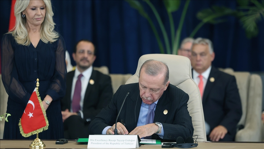 Erdogan učestvovao na Samitu mira u Sharm el-Sheikhu: Potpisana deklaracija o okončanju rata u Gazi