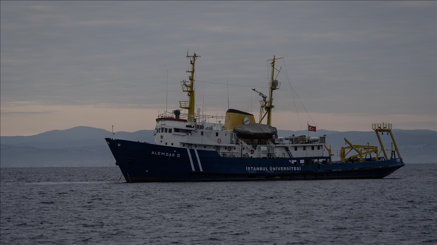 Marmara Denizi'nin derinliklerinde çok disiplinli bilim seferi başlatıldı