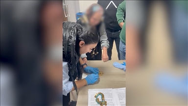 Esenyurt'ta dilencilik yapan kadının üzerinden 67 çeyrek altın çıktı
