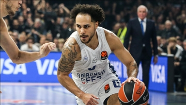 Anadolu Efes, Avrupa Ligi'nde yarın Olympiakos'a konuk olacak