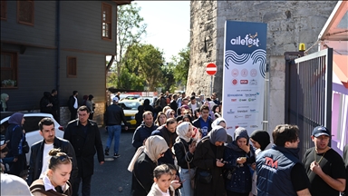 Yedikule Hisarı'ndaki "Aile Festivali" 180 bini aşkın ziyaretçiyi ağırladı