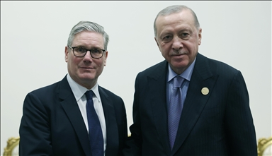 Presidenti Erdoğan takon kryeministrin britanik Starmer në Egjipt