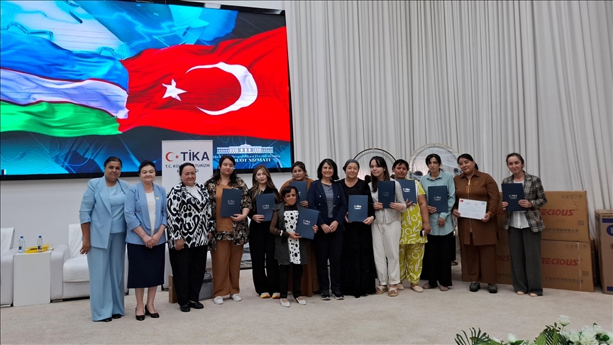 TİKA предоставила оборудование женщинам-предпринимателям в Узбекистане