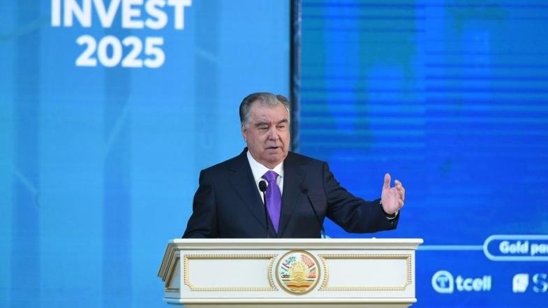 Эмомали Рахмон: Таджикистан стремится стать надежным партнером для «зеленых» инвестиций
