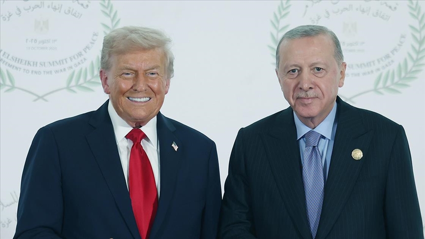 Трамп: Турскиот претседател Ердоган може да помогне во завршувањето на војната меѓу Русија и Украина