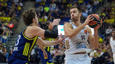 Fenerbahçe Beko, Dubai Basketbol'a mağlup oldu