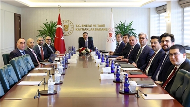 Enerji Bakanı Bayraktar, BAE ile 1 milyar dolarlık yatırımda son aşamaya geldiklerini bildirdi