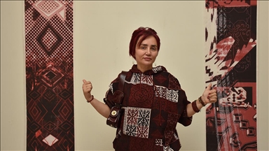 Manisa'nın geleneksel halı motifleri dijital tasarımla geleceğe taşınıyor